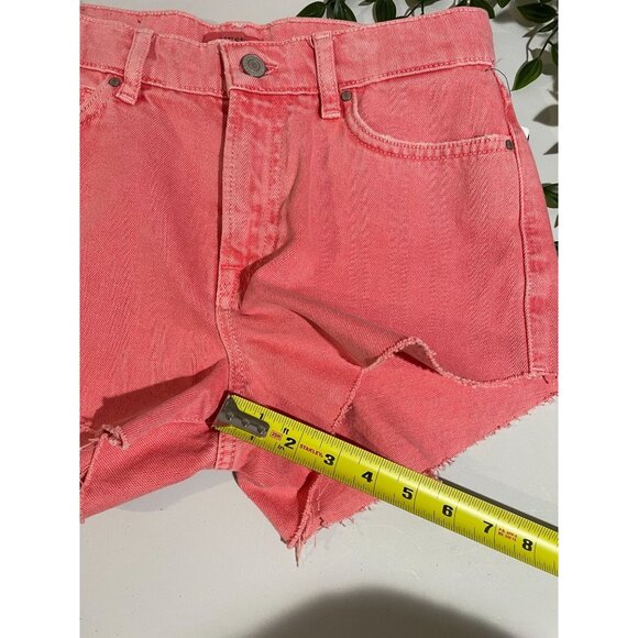Guess Womens Pink Denim Shorts Size 25 Frayed Hem Unique Dye Wash - Picture 13 of 16